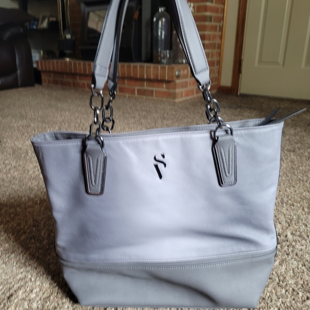 Simple Vera Vera Wang Shoukder Bag
